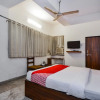 Отель Mayur by OYO Rooms, фото 6
