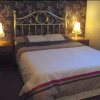 Отель Yorkies Guest House, фото 2