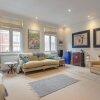 Отель Charming 2 Bedroom Apartment Near Battersea в Лондоне