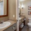 Отель Comfort Inn & Suites Ventura Beach, фото 10