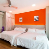Отель Bright 3 Queen Bed Condo Walk to KL Tower, фото 3