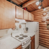 Отель 17mbr - Log  - Bbq - Pets Ok - Wifi - Sleeps 8 2 Bedroom Home by RedAwning, фото 10