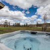 Отель Mountain Getaway Stunning Views HOT TUB, фото 18