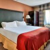 Отель Holiday Inn Express Saugus (Logan Airport), an IHG Hotel, фото 5