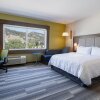 Отель Holiday Inn Express & Suites Kelowna - East, an IHG Hotel, фото 3