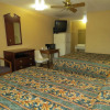 Отель First Western Inn Caseyville, фото 15
