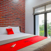 Отель RedDoorz near Universitas Muhammadiyah Purwokerto 2, фото 7