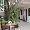 Отель AJ Travellers Inn Annex, фото 18