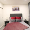Отель Virexxa Bedford Centre - Premier Suite - 2Bed Flat with Free Parking & Gym, фото 4