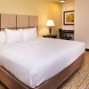 Отель Candlewood Suites Carlsbad South, an IHG Hotel, фото 6