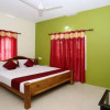 Отель OYO 10421 La Flora Resorts, фото 4