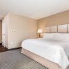 Отель Candlewood Suites Eau Claire I-94, an IHG Hotel, фото 4