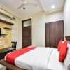 Отель Lords By OYO Rooms, фото 4
