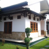 Отель Junjunan Dalam Sharia Guesthouse, фото 7