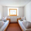 Отель Feel-good Apartment in Langenfeld With Parking, фото 1