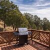 Отель Lindleys Valley View - Three Bedroom Cabin, фото 13