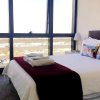 Отель Melbourne Lifestyle Apartments - Best Views on Collins, фото 3