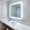 Отель Holiday Inn Express & Suites Houston - Memorial Park Area, an IHG Hotel, фото 8