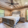 Отель Stone Mountain Lodge 4 Bedroom Cabin by Redawning, фото 3