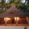 Отель Diamonds Athuruga Maldives Resort & Spa в Атуруге