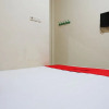 Отель RedDoorz Syariah near Stasiun Pekalongan, фото 16