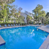 Отель Hilton Head Island Condo w/ Deck < 1 Mi to Beaches, фото 17