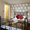 Отель Eight Bells Inn, фото 3