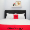Отель RedDoorz near Kawasan Bandara Ahmad Yani Semarang, фото 7