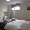 Отель 1 Willows Apartment, фото 3