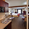 Отель Holiday Inn Express And Suites Watertown, an IHG Hotel, фото 25