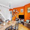 Отель Spacious and Bright Duplex Located in the 19th, фото 9