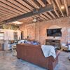 Отель Upscale Loft in the Heart of Dtwn Springfield, фото 12