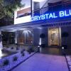 Отель Crystal Blue Hotel + Suites, фото 1