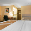 Отель Comfort Inn & Suites, фото 6