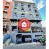 Отель Spot On Junction Hostel в Макати