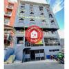 Отель Makati Junction Hostels в Макати