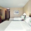 Отель Holiday Inn Chicago Nw Crystal Lk Conv Ctr, an IHG Hotel, фото 3