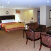 Отель Royalton Inn & Suites, фото 10