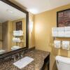 Отель Comfort Suites Lexington, фото 11
