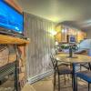 Отель Scandinavian Lodge and Condominiums, фото 19
