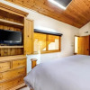 Отель Chic Ski In, Ski Out 2 Bedroom Penthouse in Beaver Creek Village, фото 5