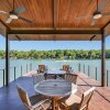 Отель The Arrive Harmony On Lake Austin 5 Bedroom Estate, фото 22