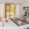 Отель Out of Africa Town Lodge, фото 7