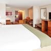 Отель Holiday Inn Express Hotel & Suites Niagara Falls, an IHG Hotel, фото 7