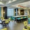 Отель Hampton Inn by Hilton Winnipeg Airport/Polo Park, фото 22