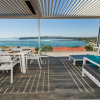 Отель Bluewater Splendour - the Ultimate Beach Home, фото 14