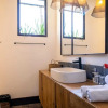 Отель Fantastic Villa, 4br, Umalas, фото 12