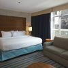Отель Fairfield Inn & Suites Fifth Avenue, фото 4