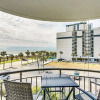 Отель Oceanview condo Steps to the beach, фото 7