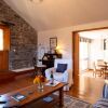 Отель Charming restored stone cottage in Funchal centre – Casa do Feitor, фото 6